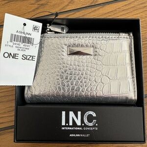 INC International Concepts Silver Croc-Embossed Ashlinn Zip Wallet